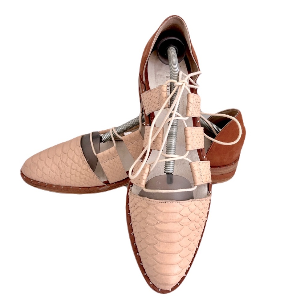 Freda Salvador Croc And Tan Lace Up Oxford  Flats